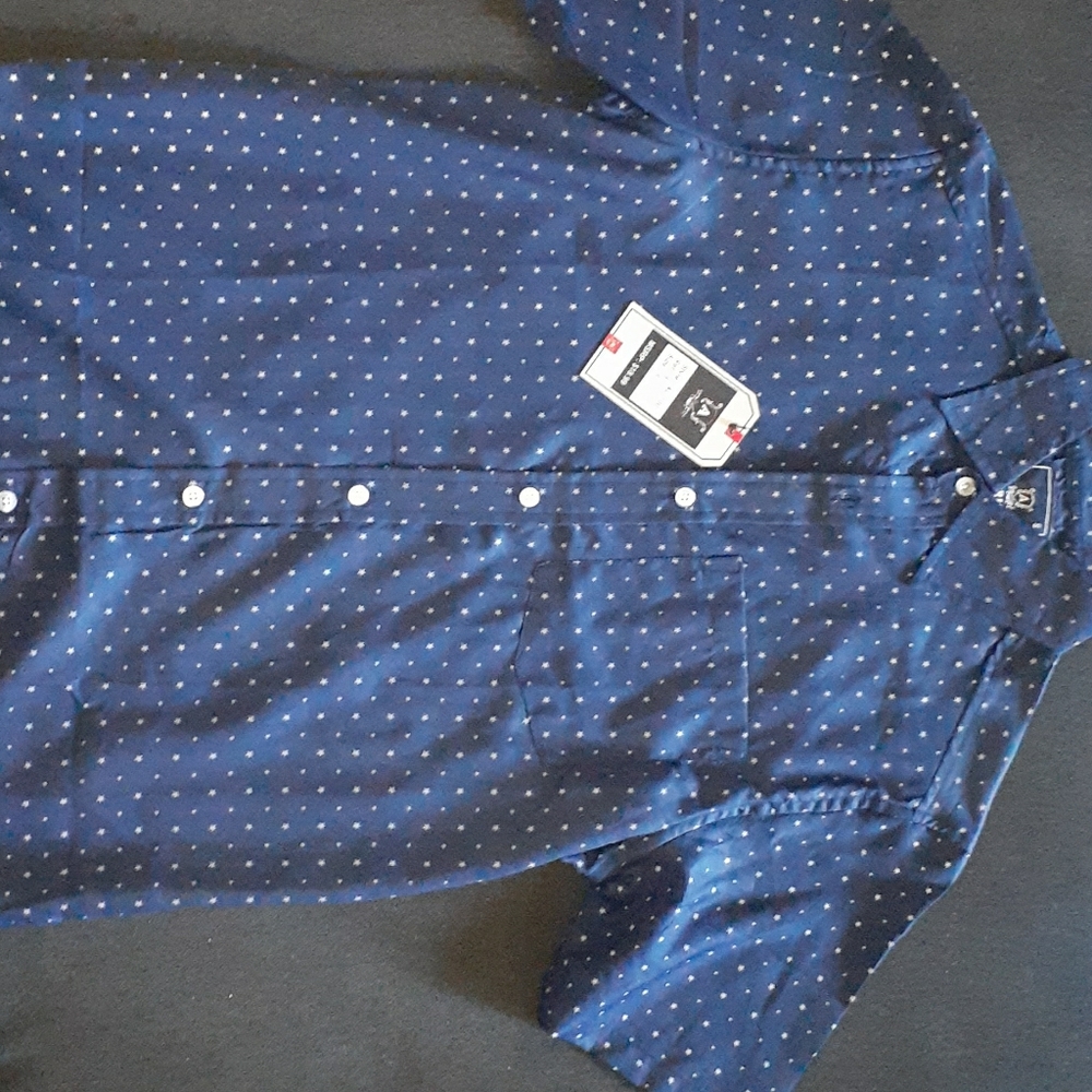 Short sleeve button down